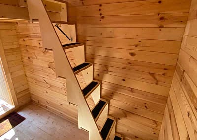 TEST Stair-Wall™ – Fold Flat Wall Ladder
